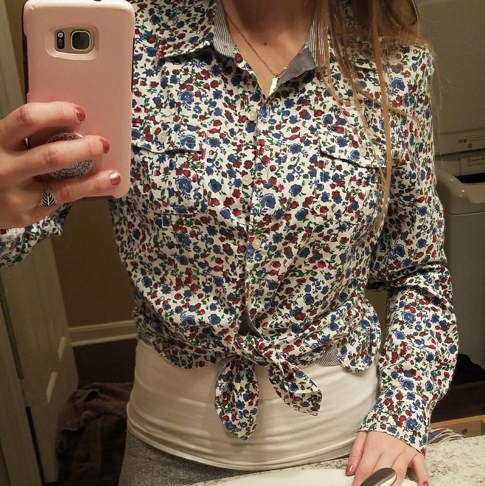 Tommy Hilfiger floral botton-down
